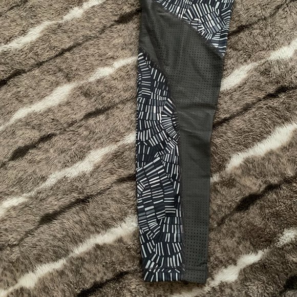 Nike Pro Hypercool Leggings - Picture 6 of 8